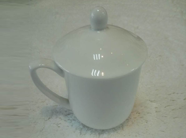 白瓷盖杯