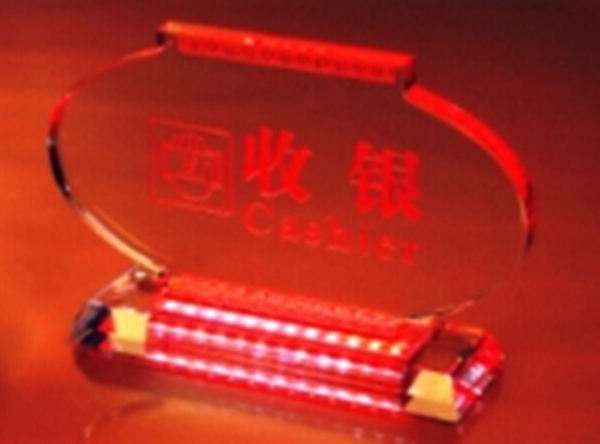 1036带灯水晶